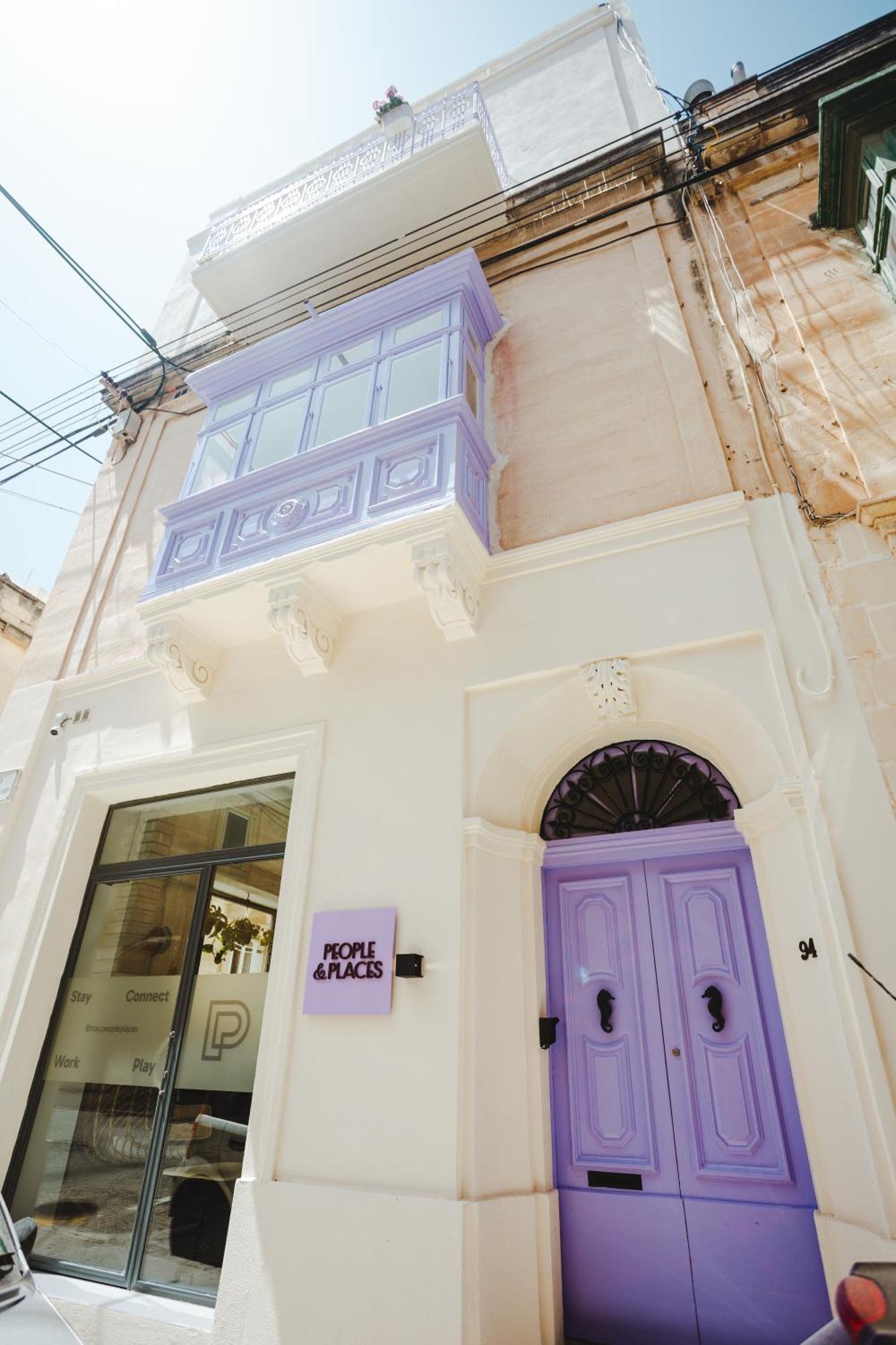 People & Places Sliema Esterno foto